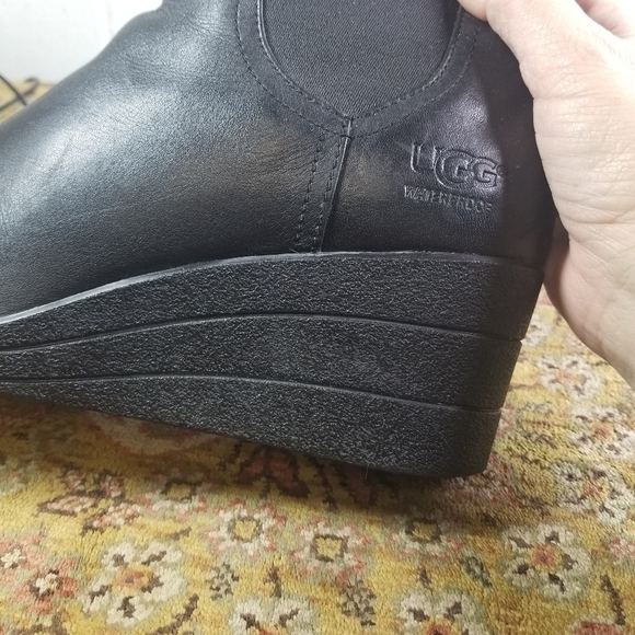 UGG Dupre waterproof black leather wedge chelsea ankle boots - Picture 6 of 14